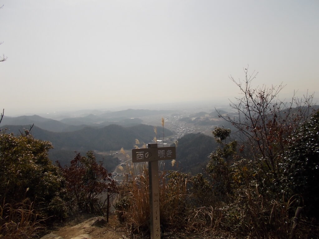 10：39　西の覗きから見た風景。