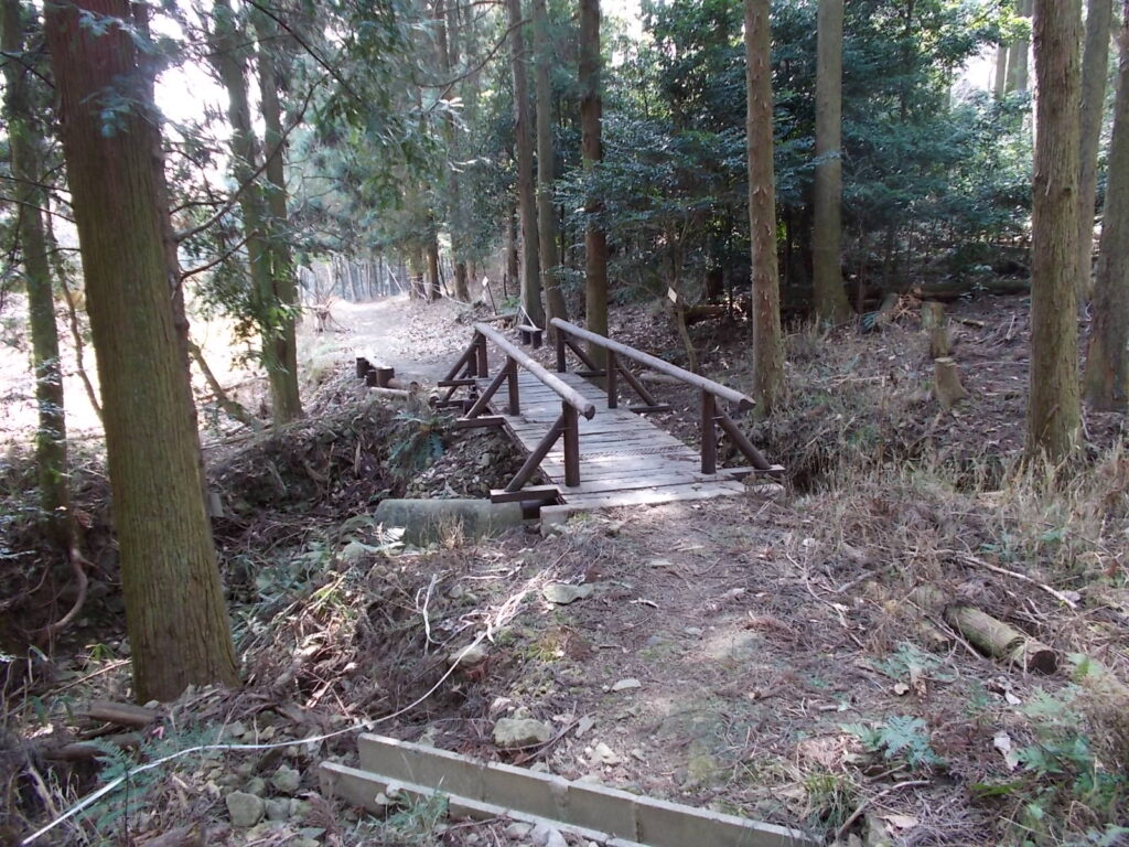 10：54　橋を渡ります。