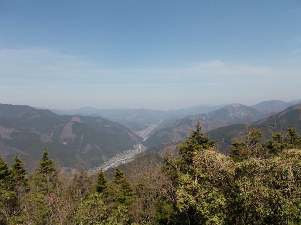 11：54　展望所からの景色です。ほぼ北側ですね。