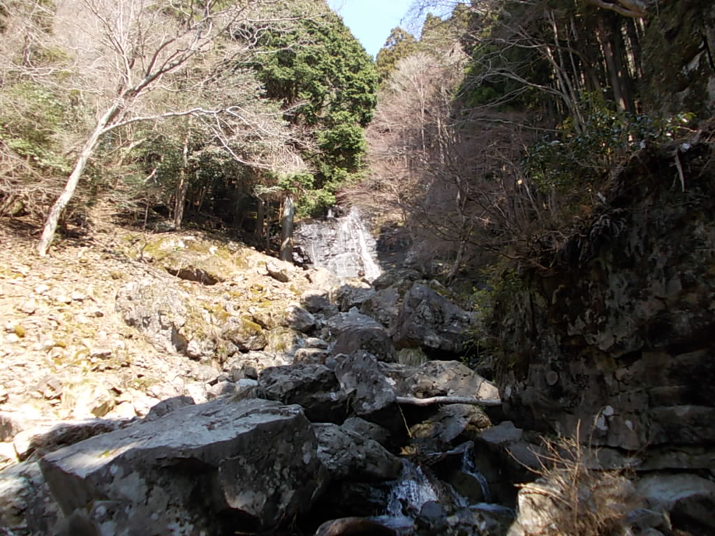 9:46 雄滝です。