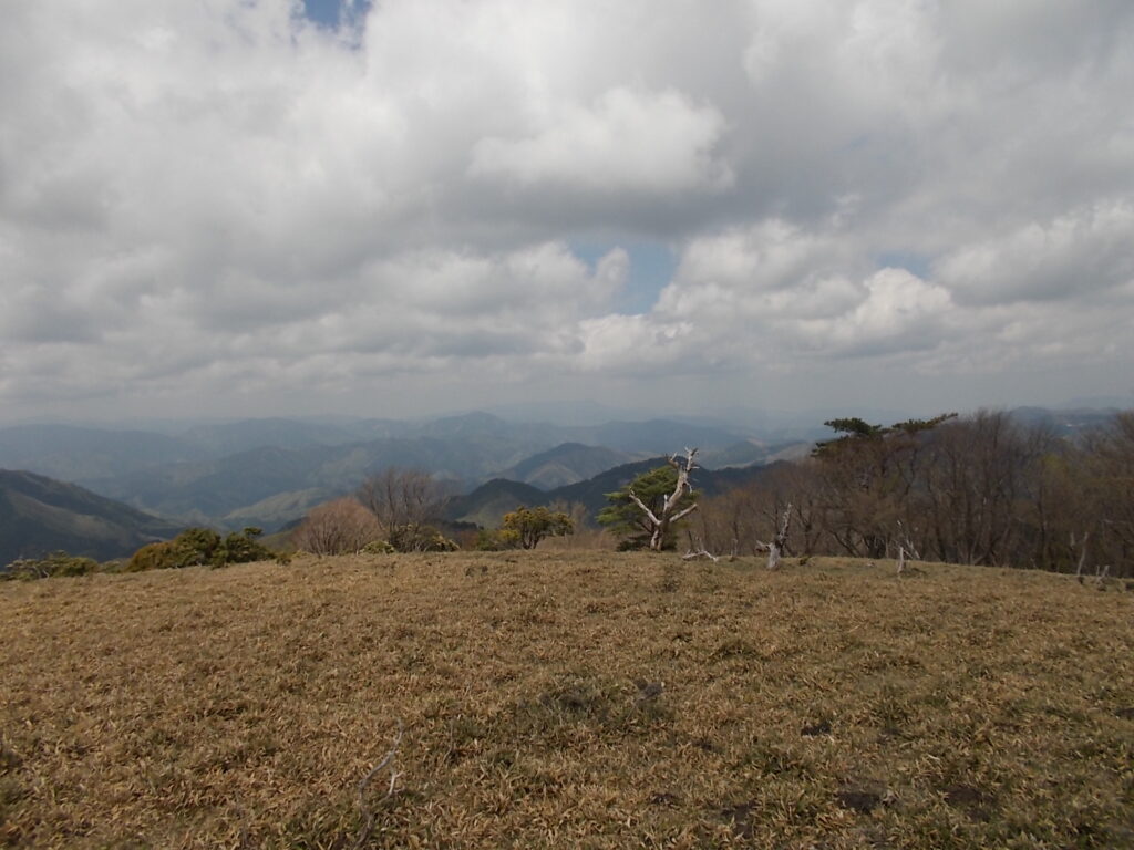 11：52　氷ノ山方面