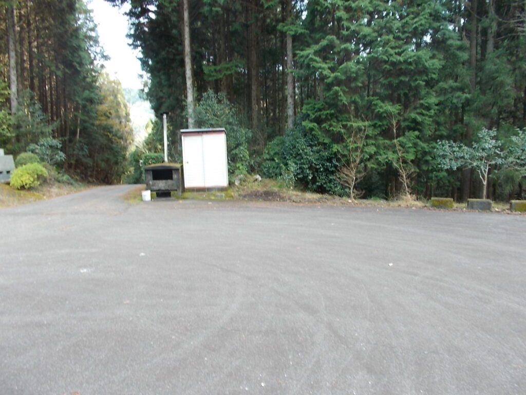 12：34　駐車所に戻ってきました。