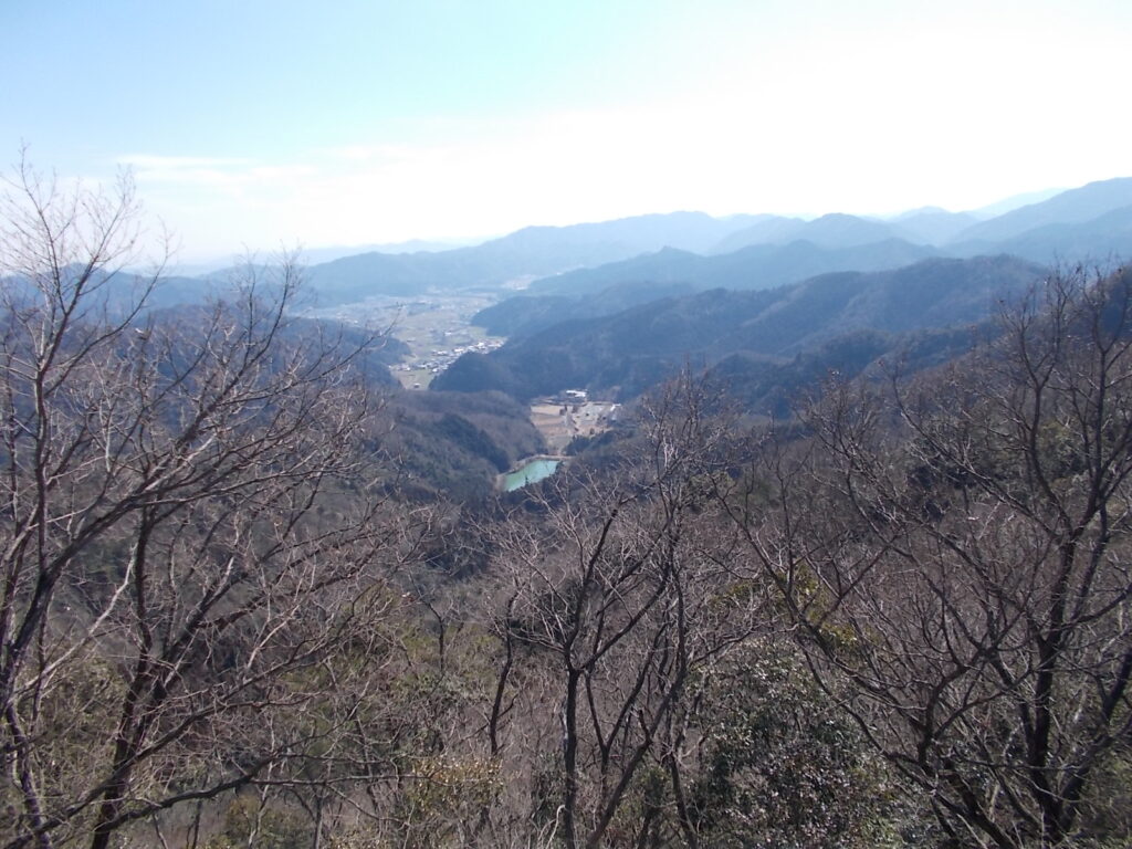 12:32 岩屋池方面が見えます。