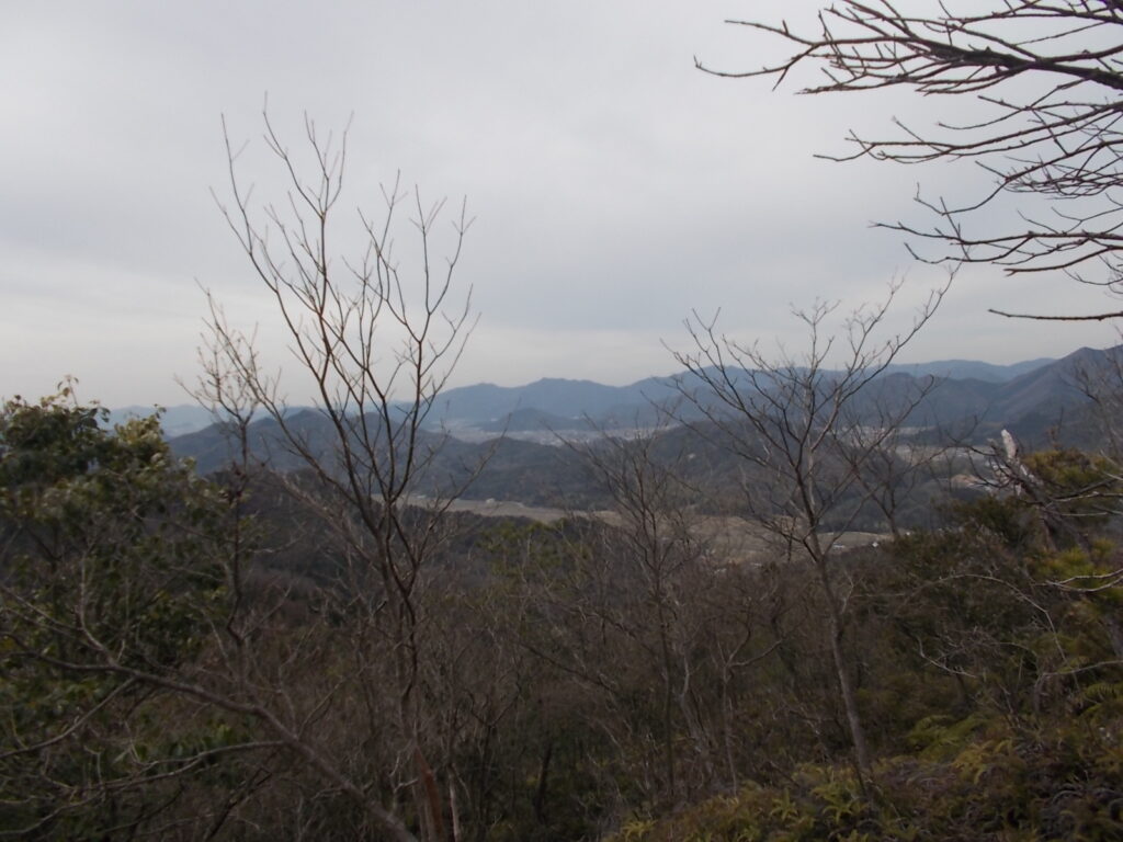 11：39　すぐに見晴らしの良い所に出ます。