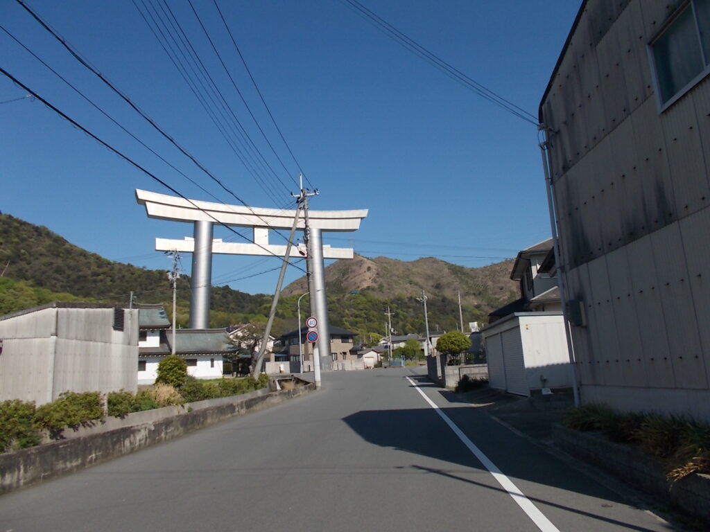 8：43　さらに近づいた所から。