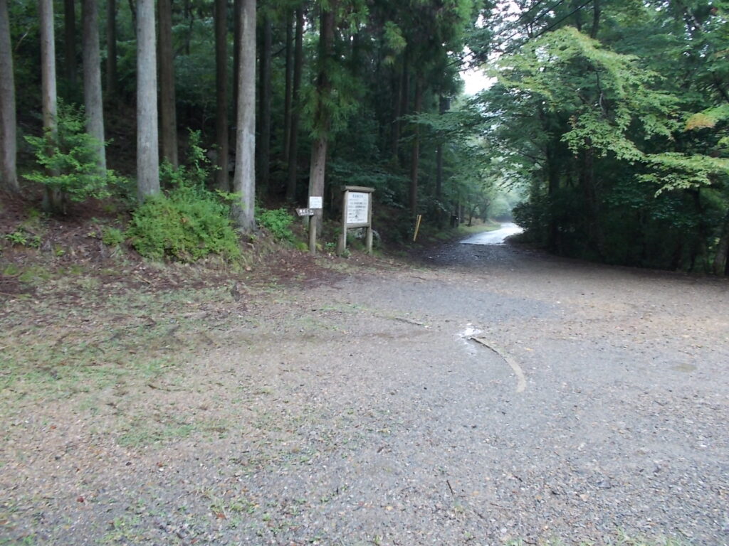11：39　駐車場に戻りました。
