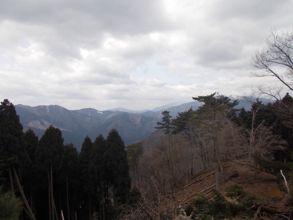 11:45 少し進んだところからの景色