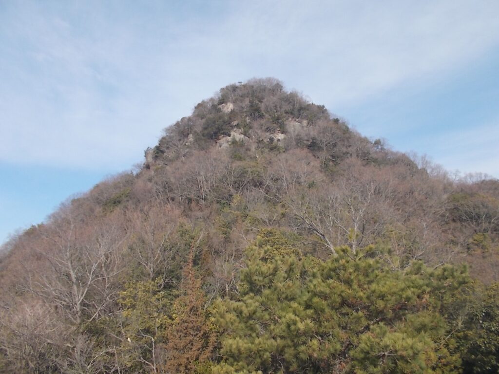とんがり山-峰相山