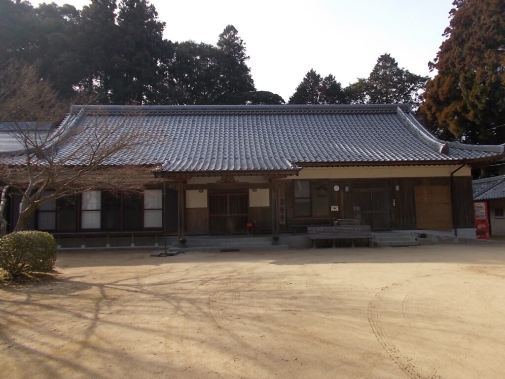 15：17　社務所or住職の家？