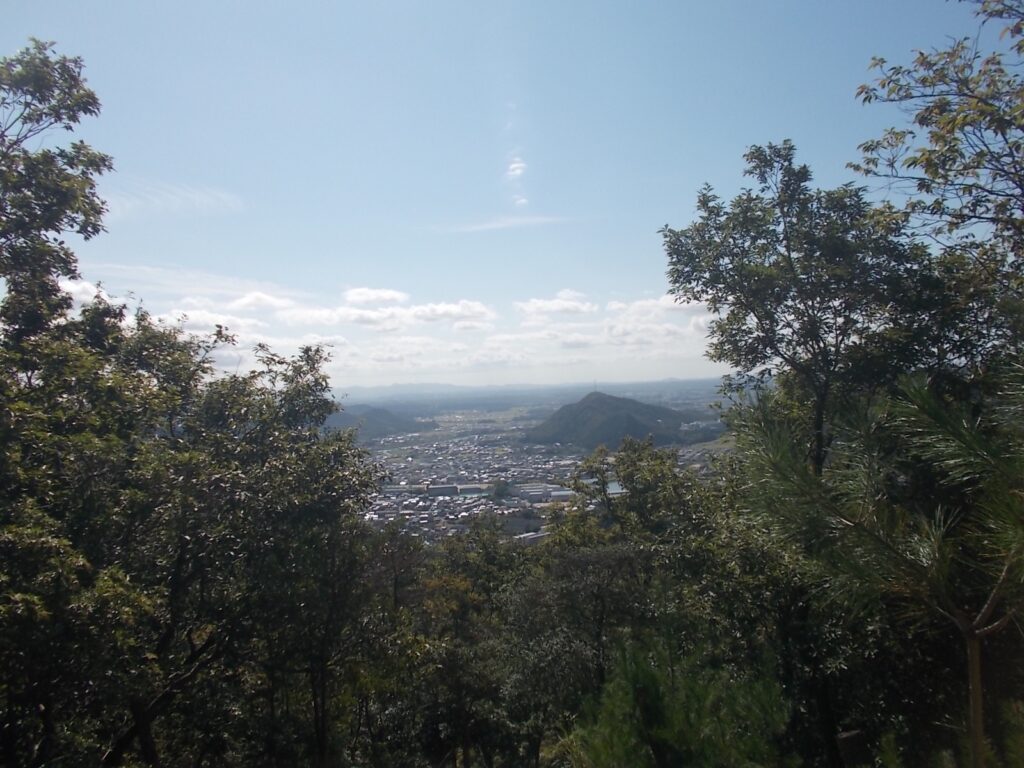 10:16　少し登ったところからの景色