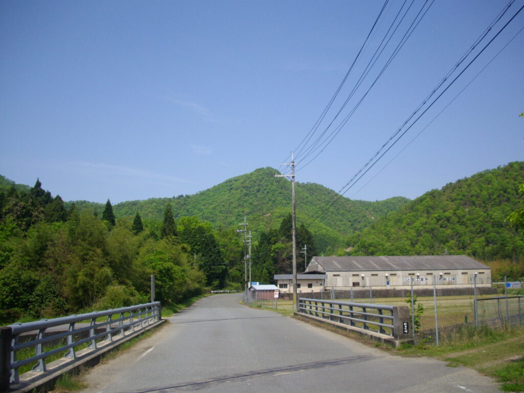 黒木山(くろきやま)と翠明湖