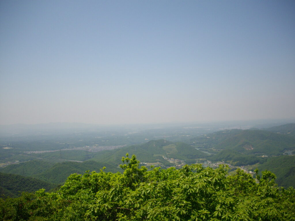 10：51　この小岩からの景色です。