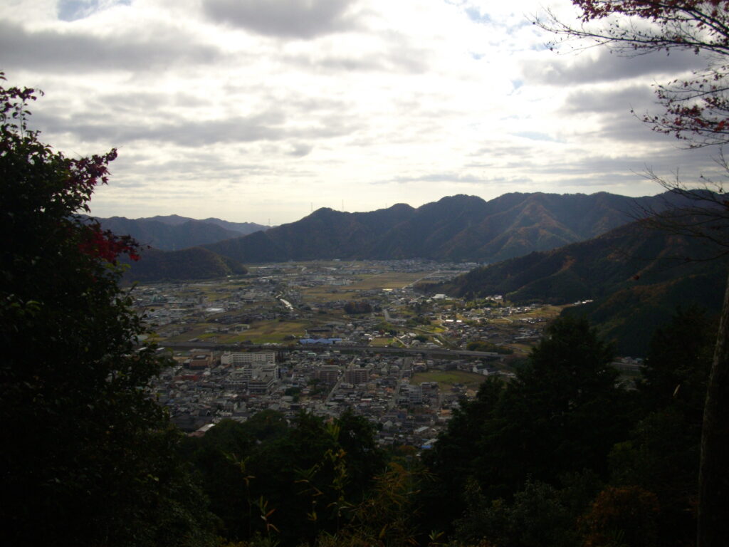 11:38 ここから見える山崎町南部の様子です。