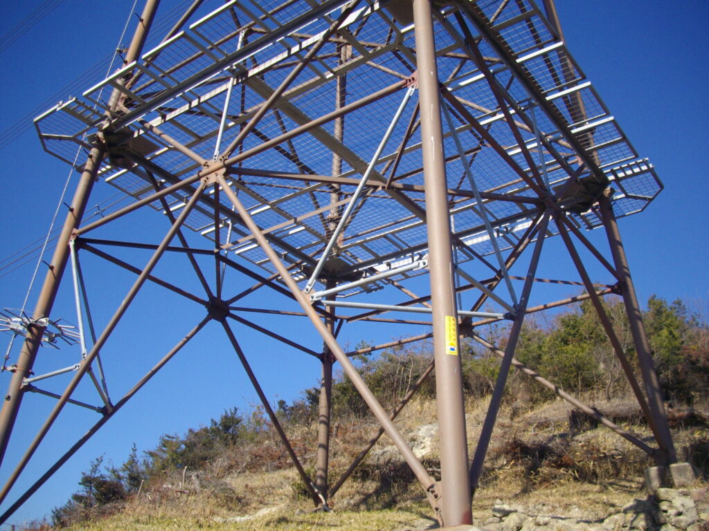 11：20　またまた鉄塔です。