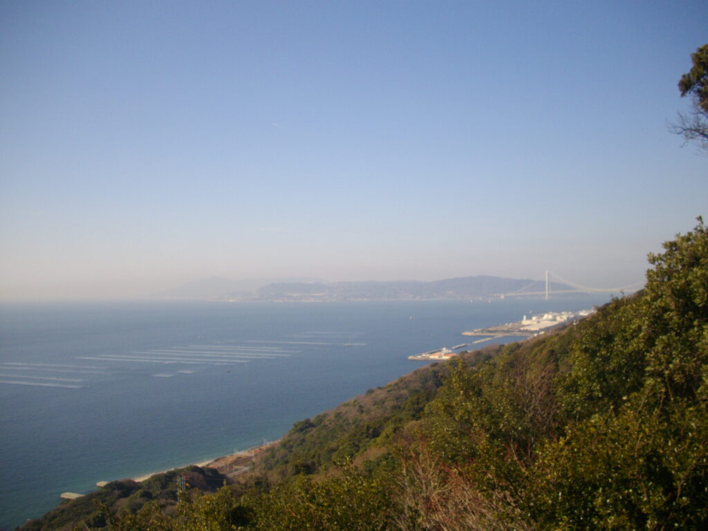 9：28　途中から見える景色です。西側の淡路方面です。