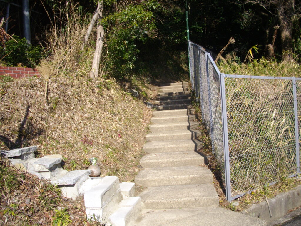 10：11　すぐに階段に入ります。