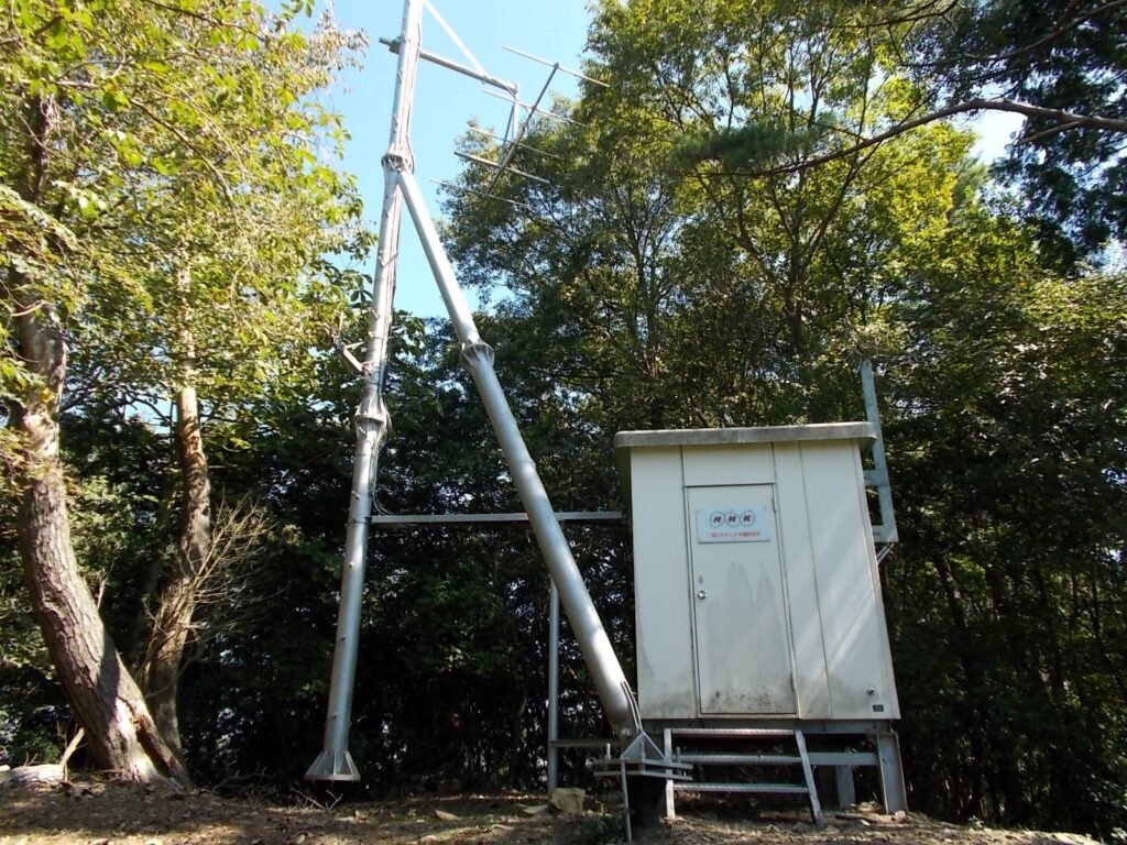 10：55　すぐにNHKの電波塔に着きます。