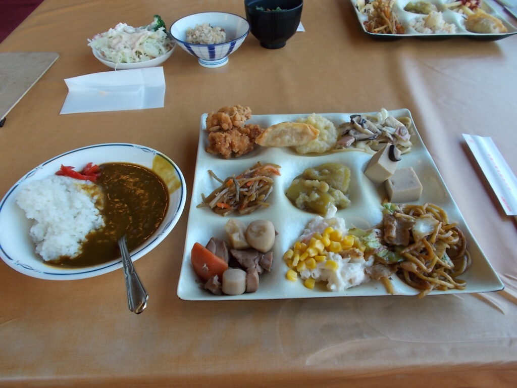 ランチバイキング